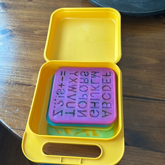 Vintage Tupperware stencil set - Picture 1 of 4